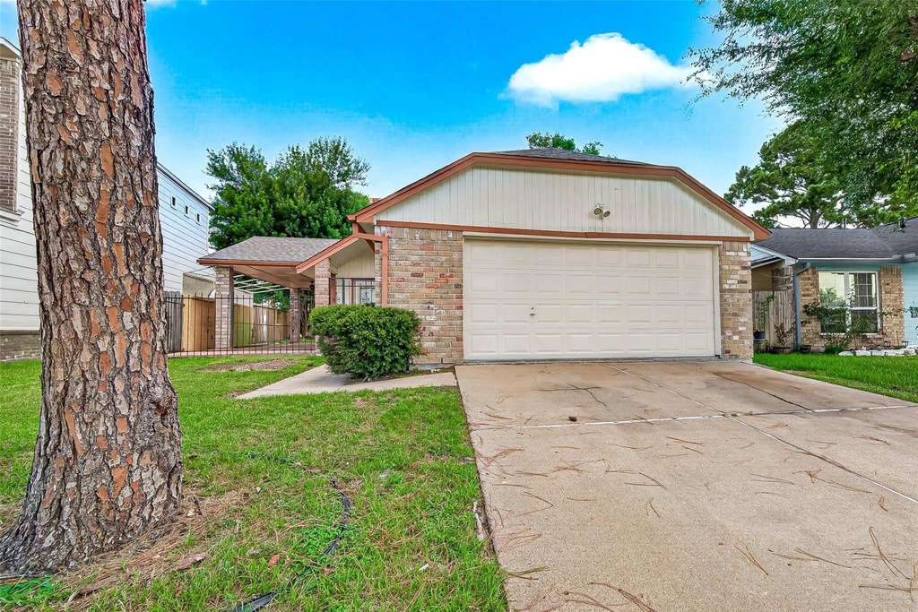 19942 Great Elms Drive - Photo 0