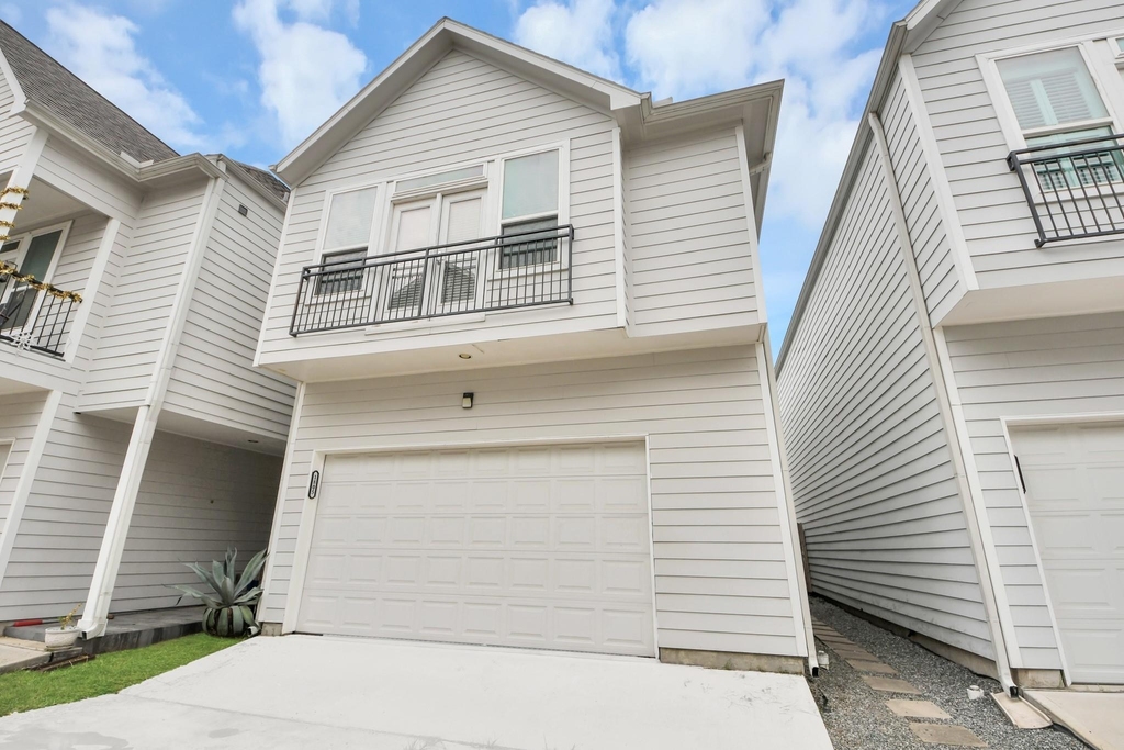 1805 Napa Creek Lane - Photo 2