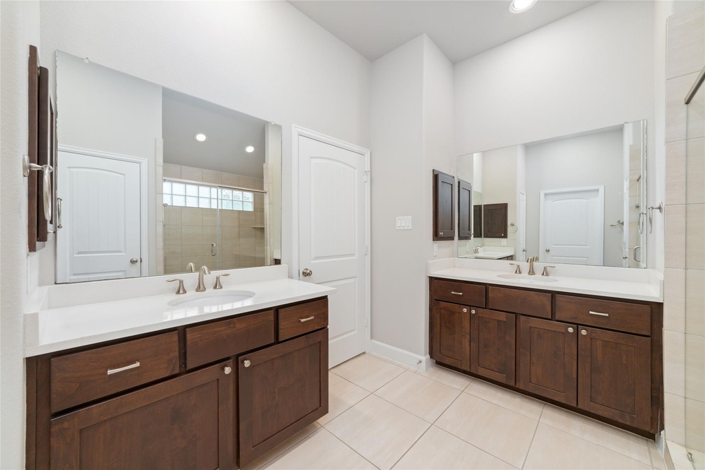 5020 Dickson Street - Photo 21