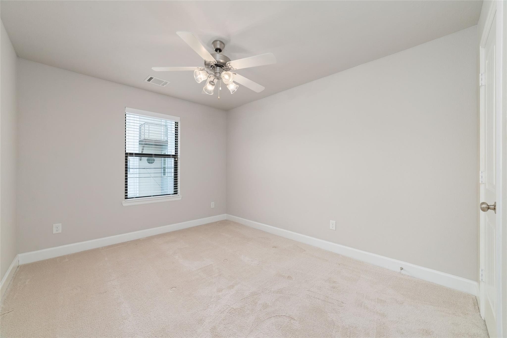 5020 Dickson Street - Photo 24