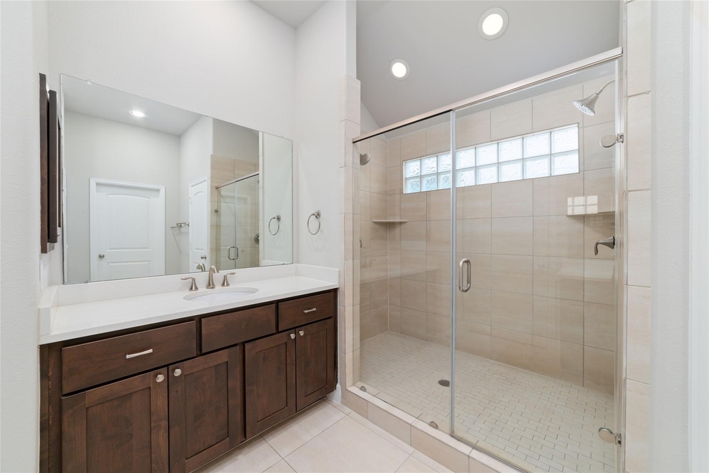 5020 Dickson Street - Photo 20
