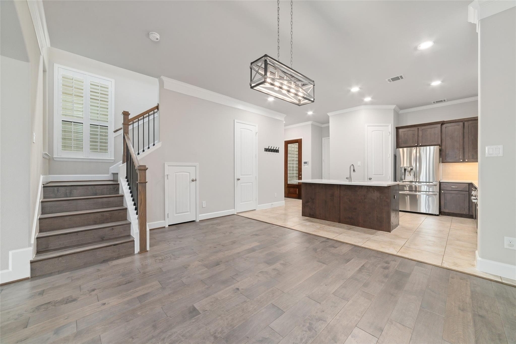 5020 Dickson Street - Photo 9