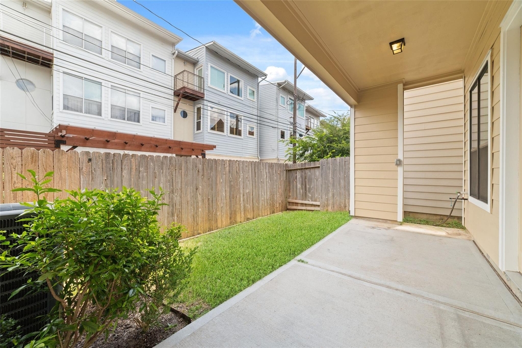 5020 Dickson Street - Photo 30