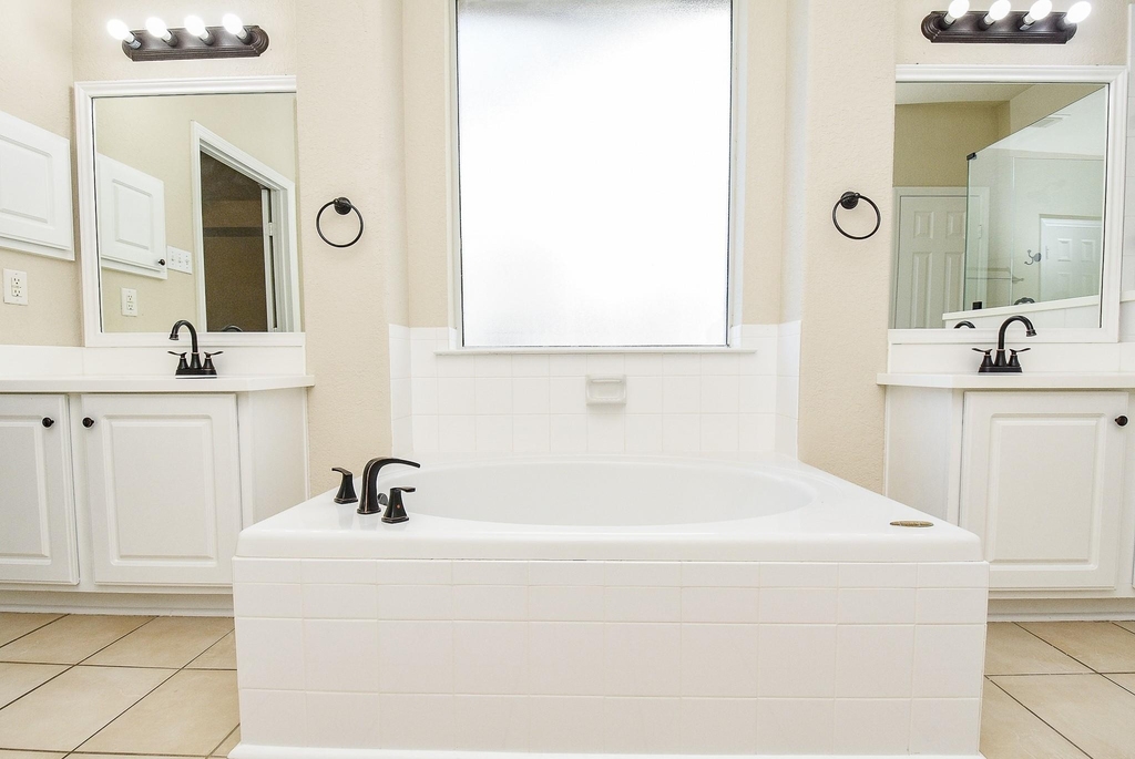 9135 Edgeloch Drive - Photo 19