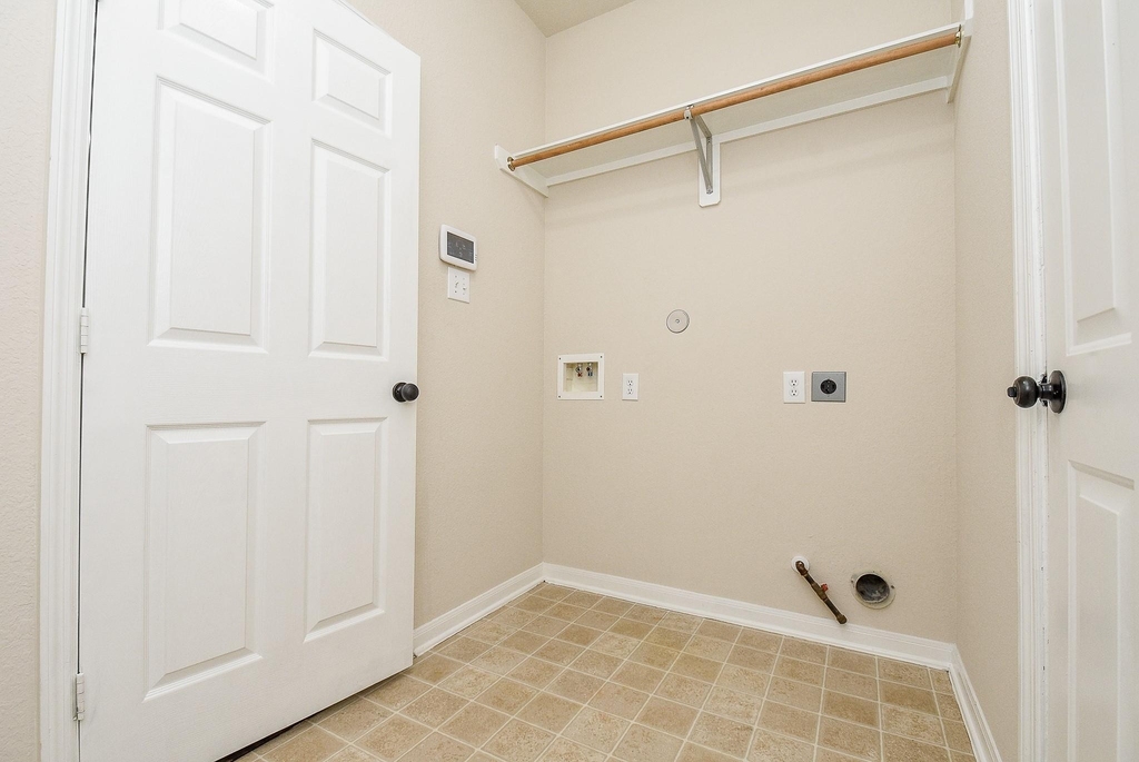 9135 Edgeloch Drive - Photo 28