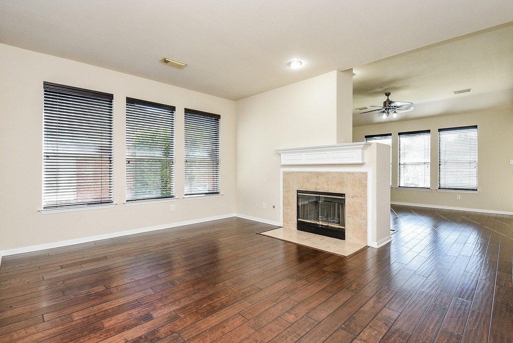 9135 Edgeloch Drive - Photo 6