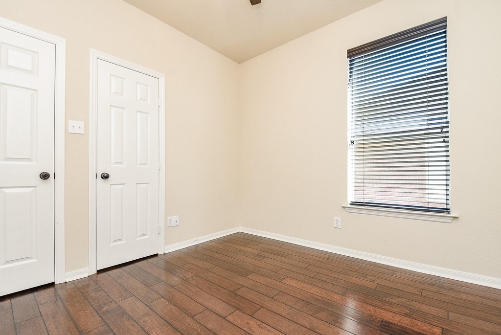 9135 Edgeloch Drive - Photo 23