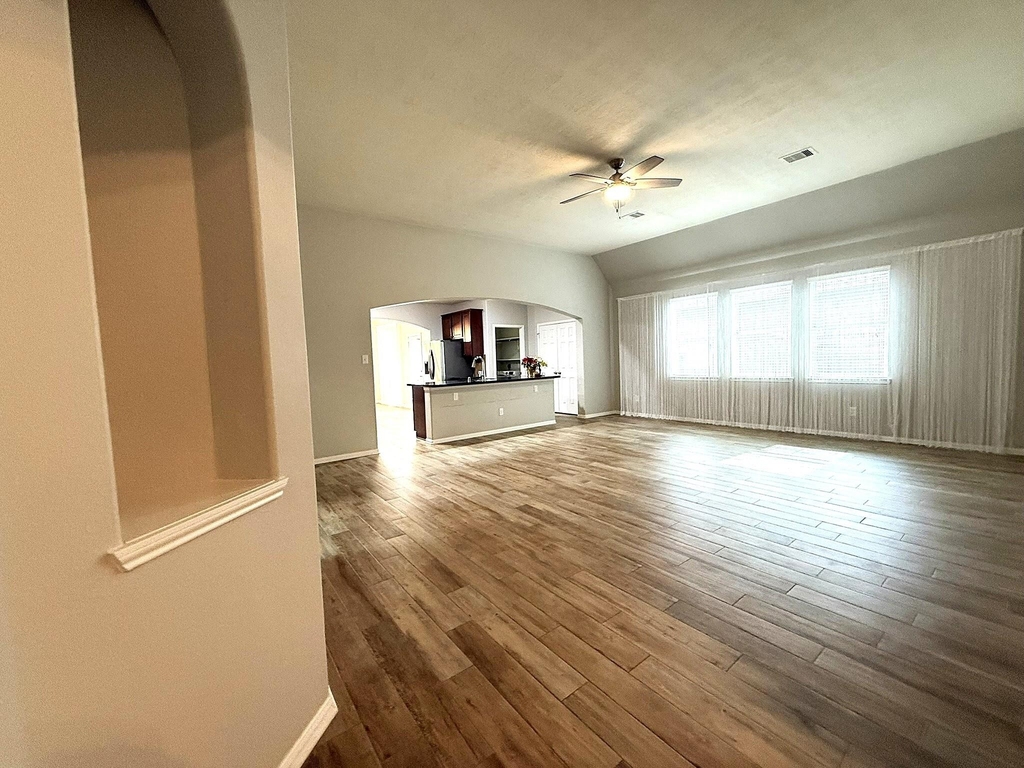 14322 Heath Falls Lane - Photo 2
