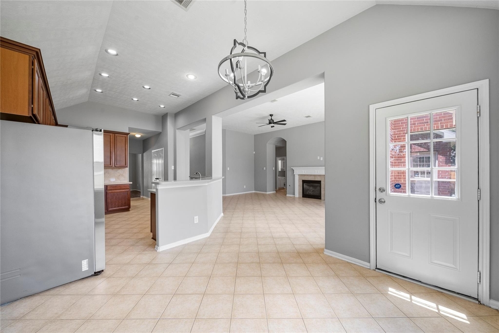 24910 Crystal Stone Lane - Photo 18