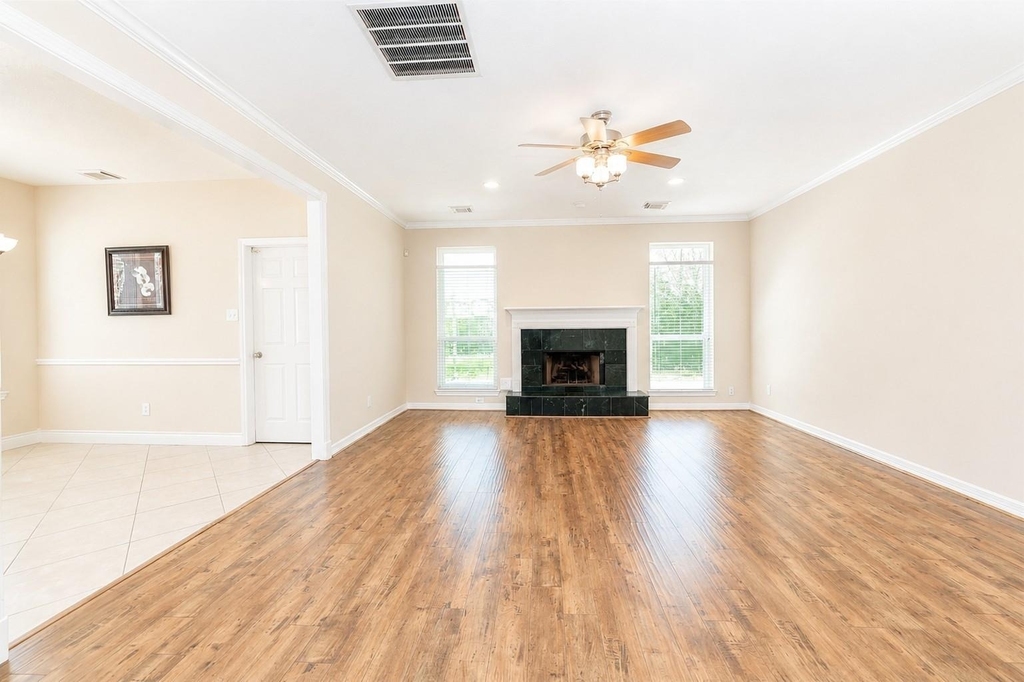 1727 Park Forest Drive - Photo 3