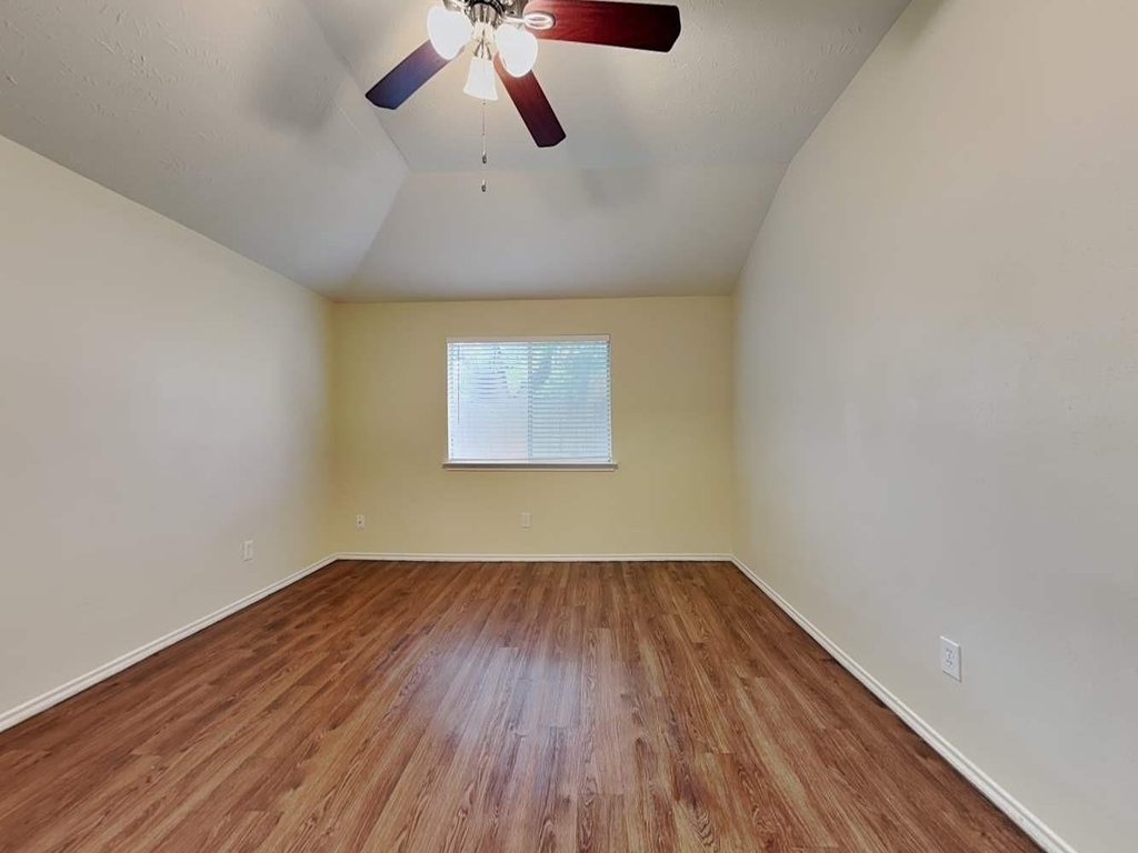 3902 Mattingham Drive - Photo 8
