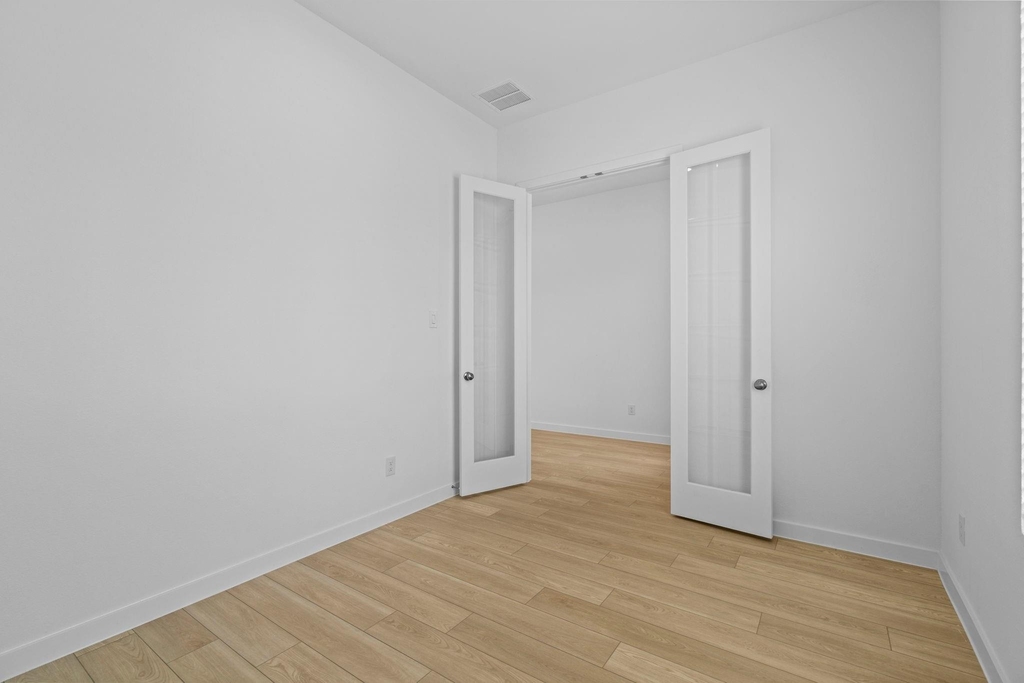 2720 Grove Crest Drive - Photo 7