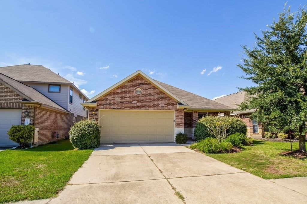 30723 Ginger Trace Drive - Photo 0