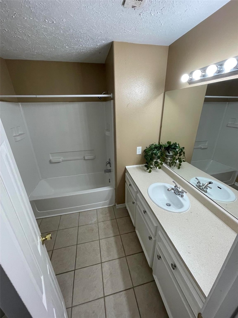 1499 E Dallas Street - Photo 9