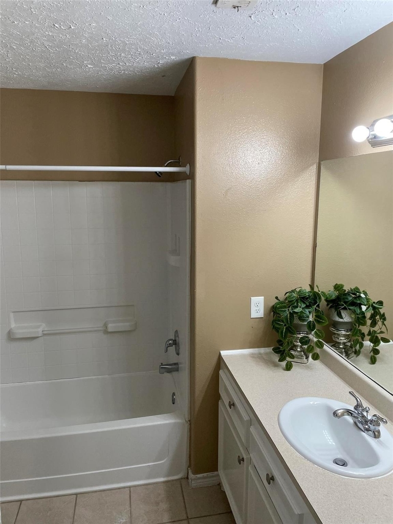 1499 E Dallas Street - Photo 8