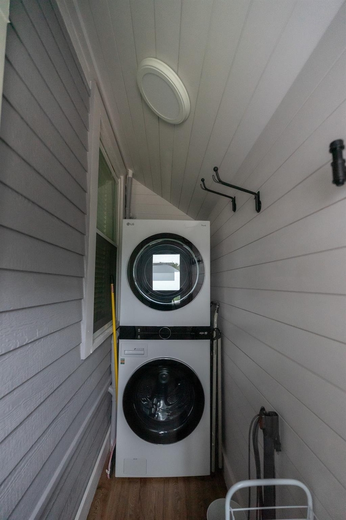 2124 35th Street - Photo 19