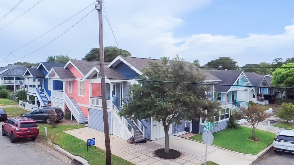 2124 35th Street - Photo 3