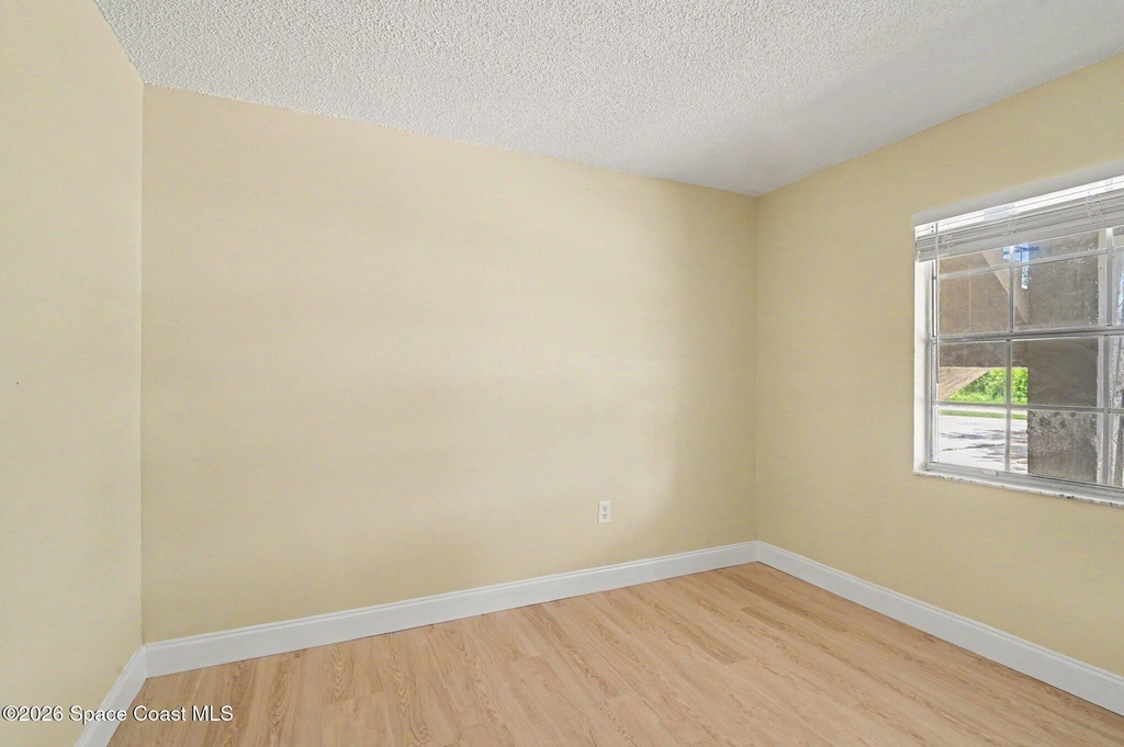 2294 Fox Hollow Drive - Photo 11