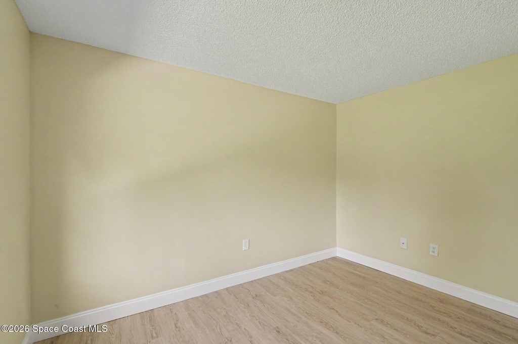 2294 Fox Hollow Drive - Photo 10