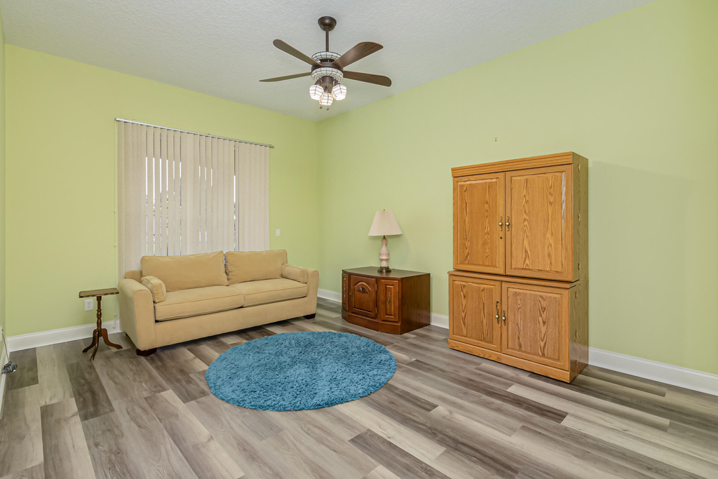 315 Enola Place - Photo 16