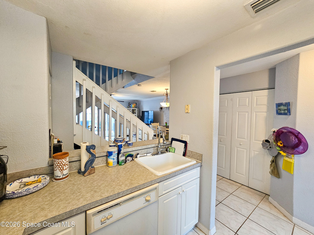 342 Seaport Boulevard - Photo 2