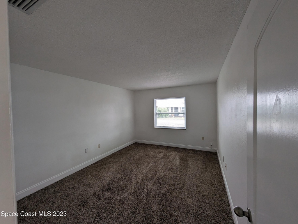 3645 Barna Avenue - Photo 4