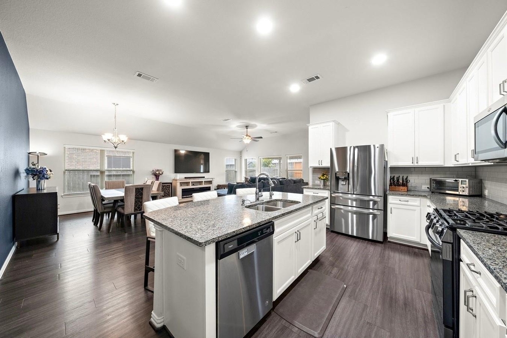 23706 Via Viale Drive - Photo 6
