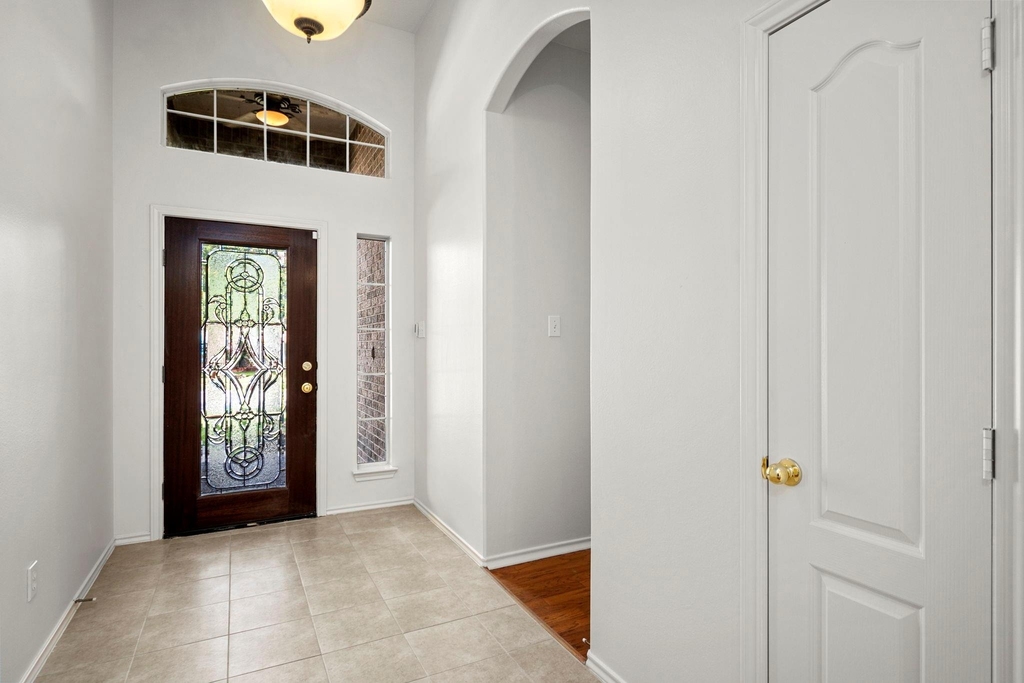 9907 Brandywood Circle - Photo 1