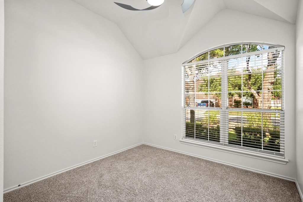 9907 Brandywood Circle - Photo 16