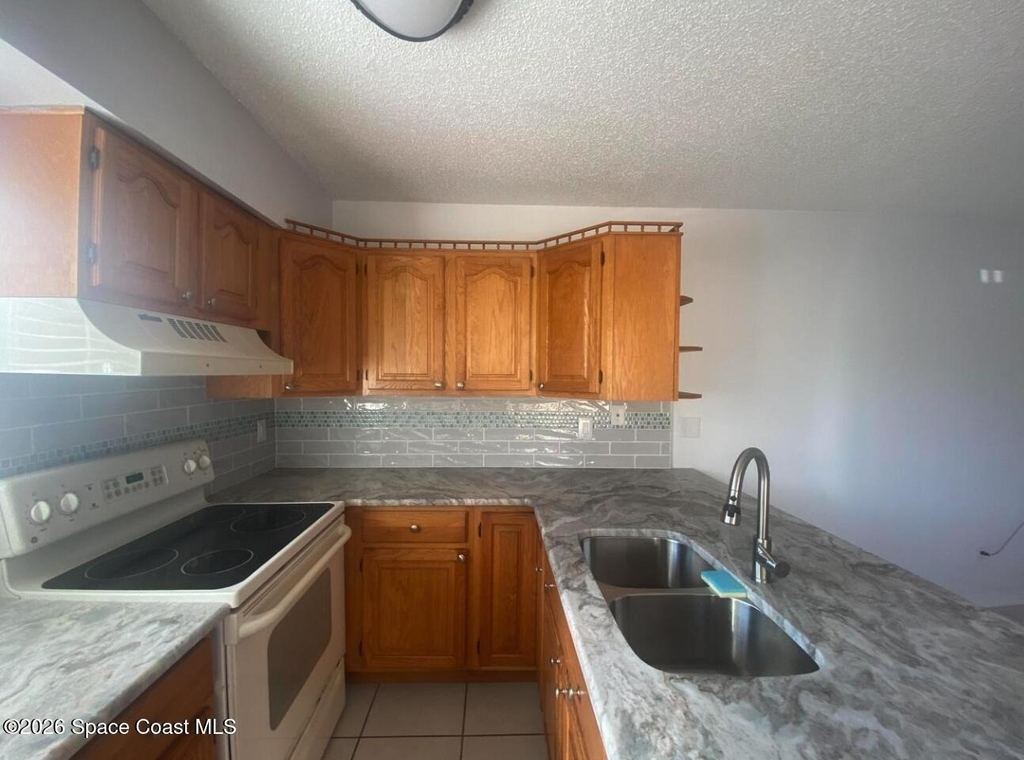 4132 Bond Avenue - Photo 6
