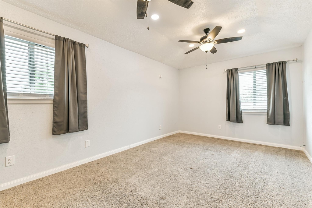 207 Woodvale Drive - Photo 18