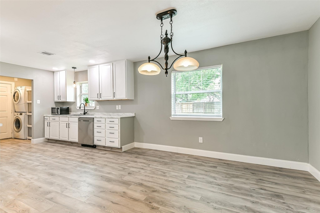 207 Woodvale Drive - Photo 9