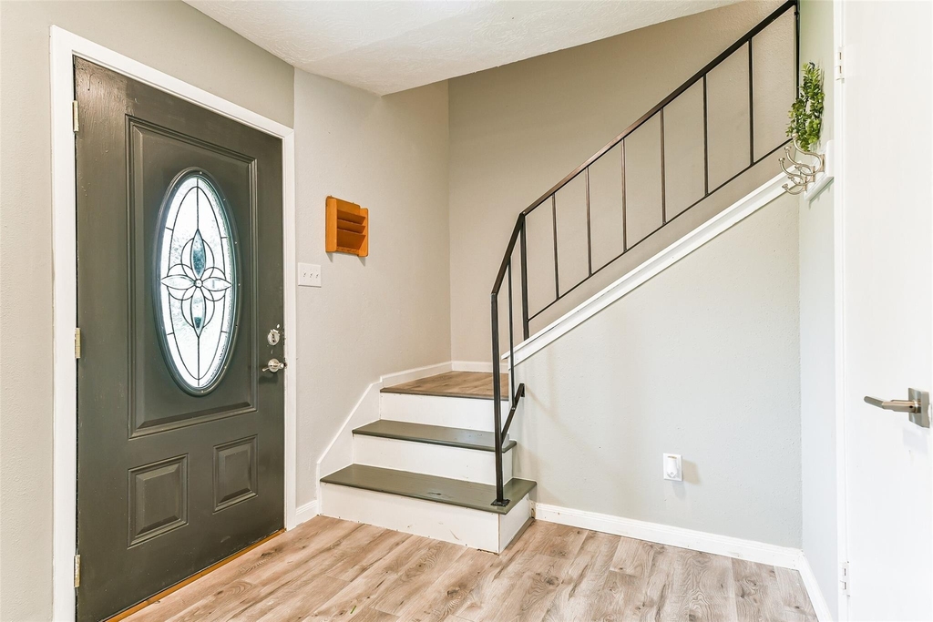 207 Woodvale Drive - Photo 5