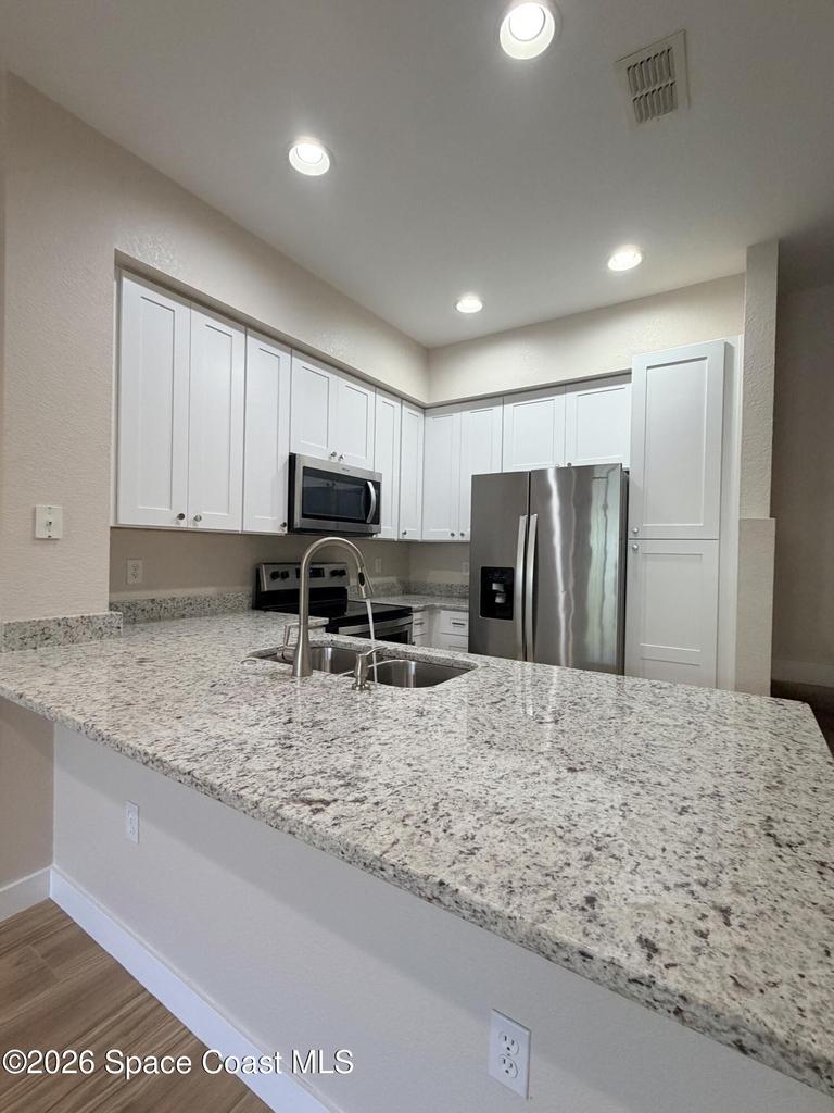 105 Turpial Way - Photo 3