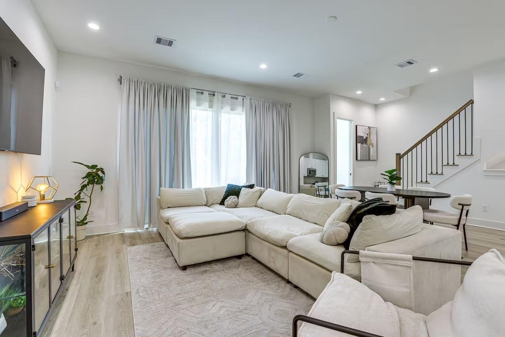 3484 Luca Street - Photo 5