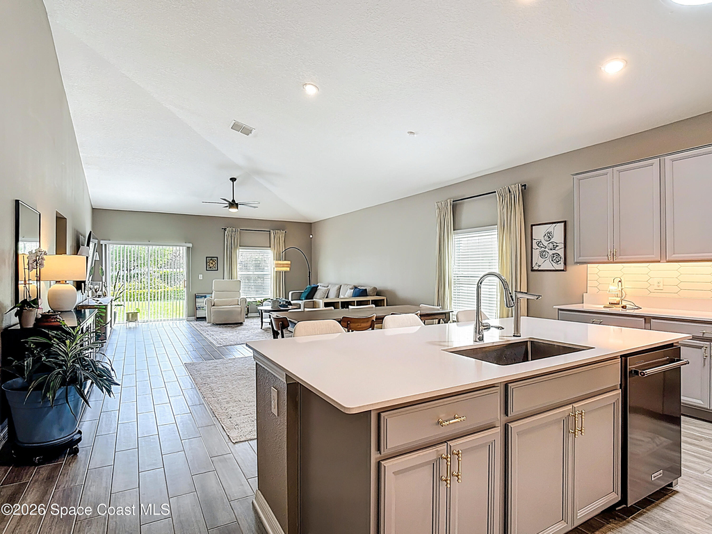 4471 Holstein Street - Photo 7