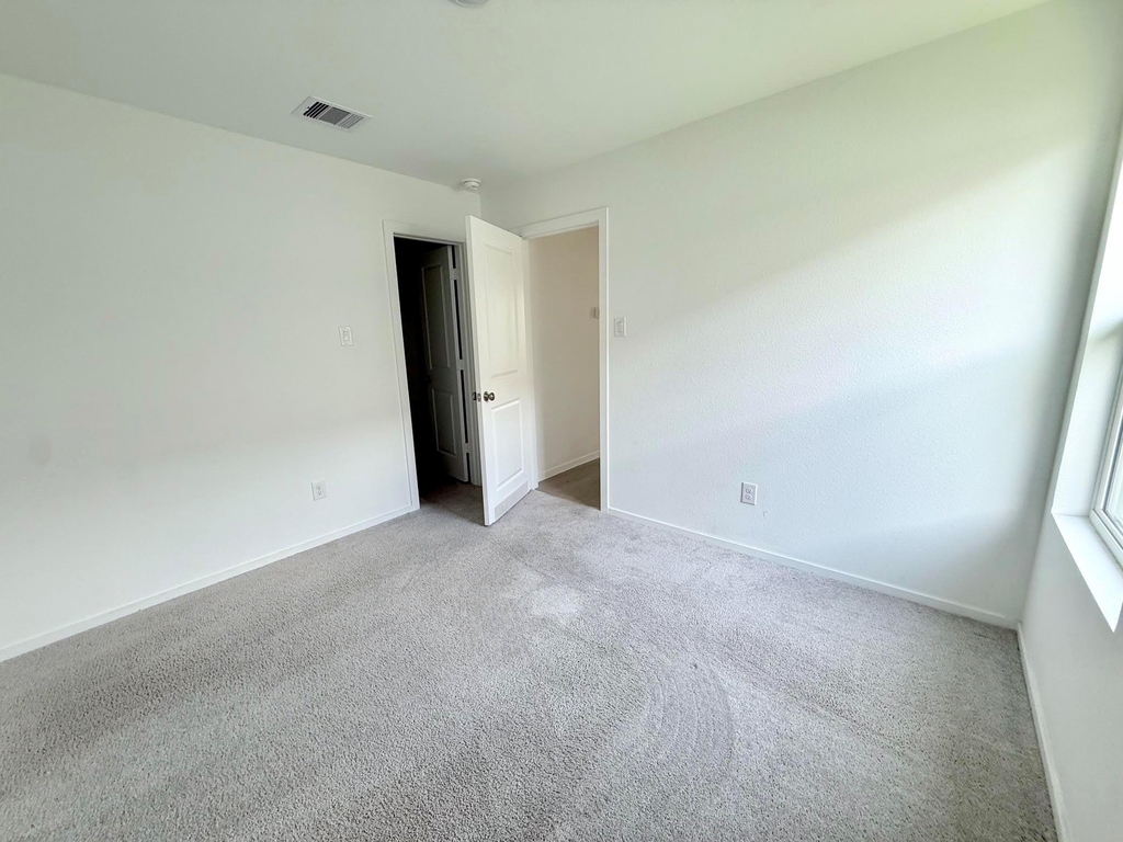 6611 Water Oak Green Lane - Photo 12