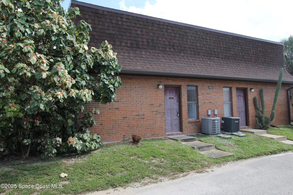 3816 Overlook Drive Ne - Photo 1