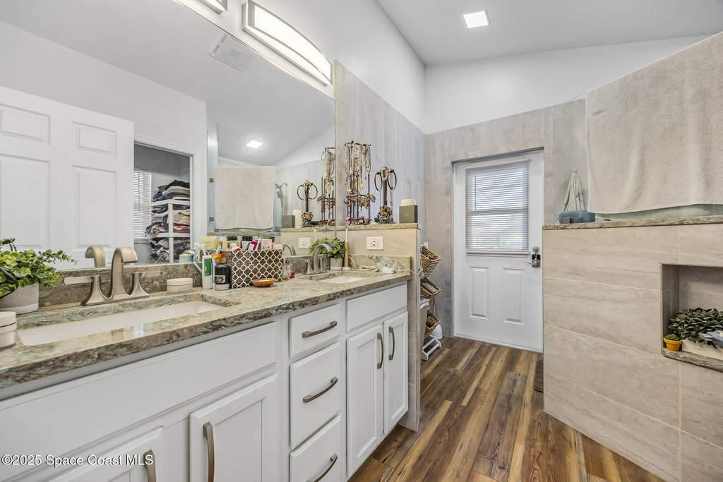 1785 Ficus Point Drive - Photo 22