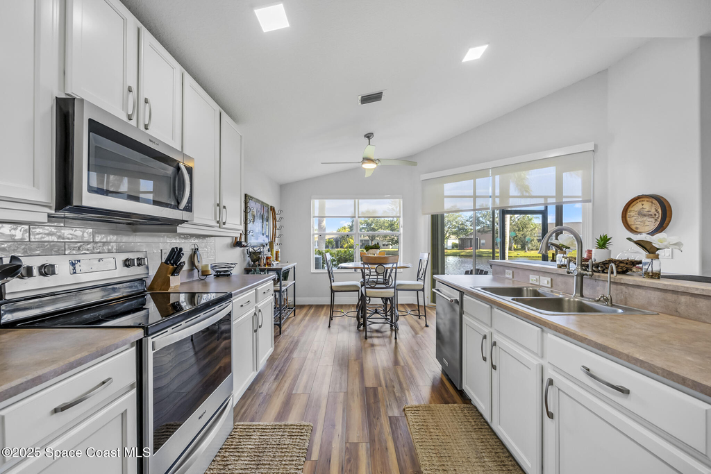 1785 Ficus Point Drive - Photo 9