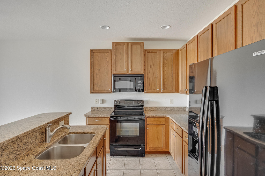 733 Ventura Drive - Photo 11