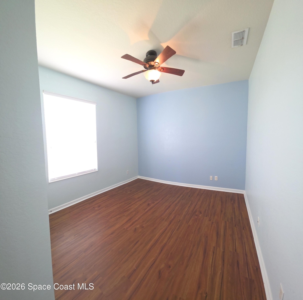 1576 Peregrine Circle - Photo 16