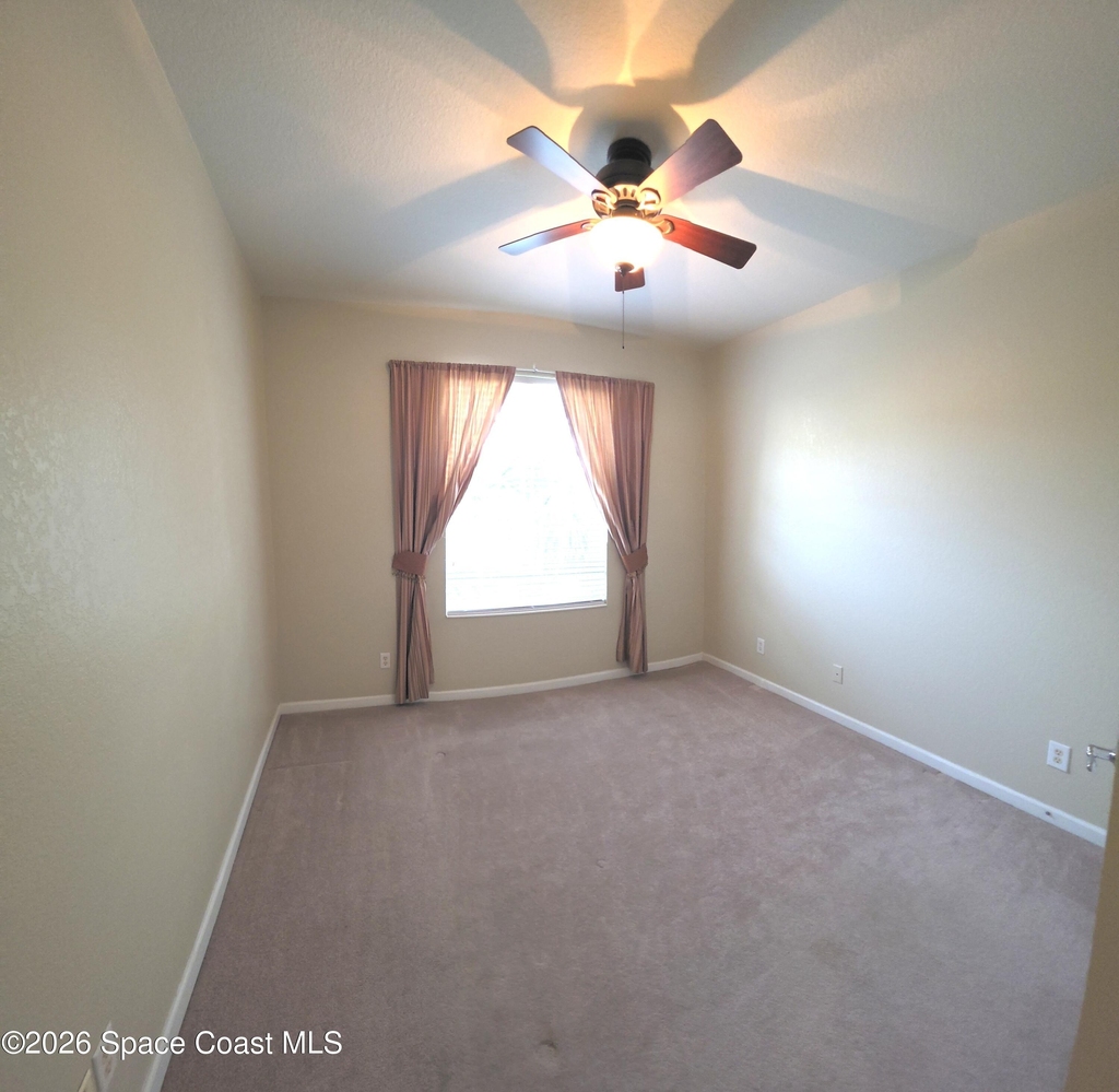 1576 Peregrine Circle - Photo 18