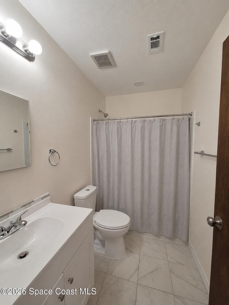 246 Jepson Street - Photo 4