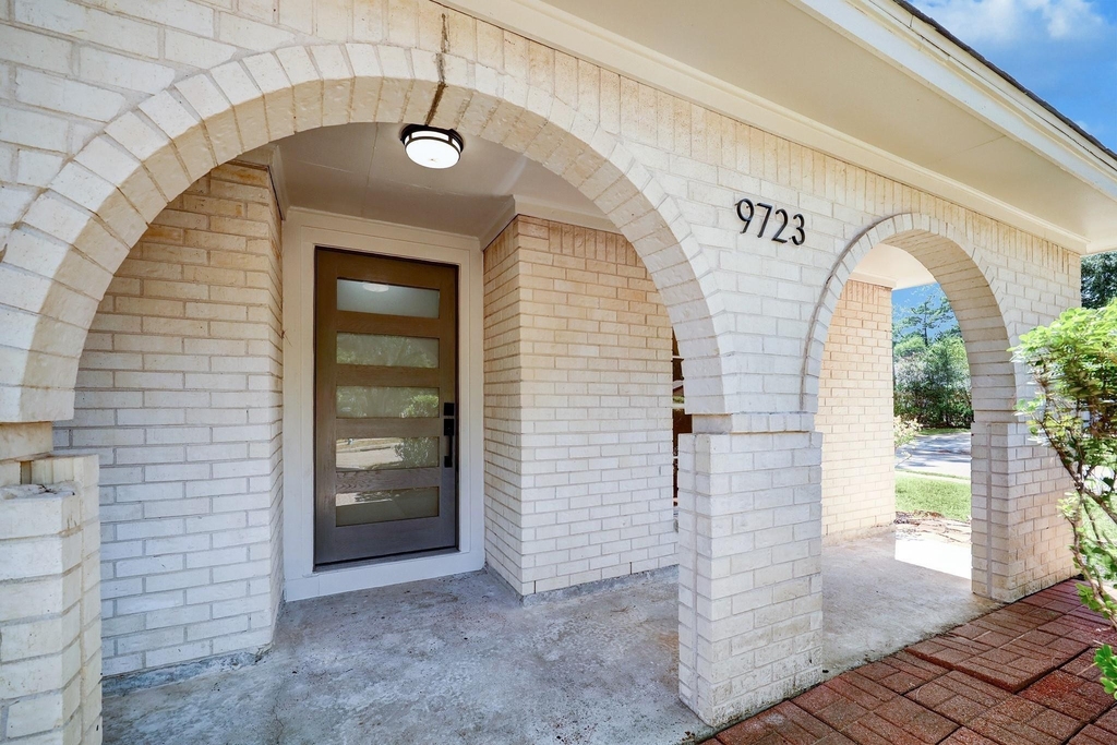 9723 Galston Lane - Photo 1