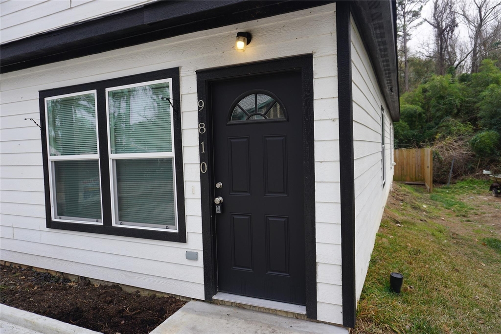 9810 Arbor Oak - Photo 1