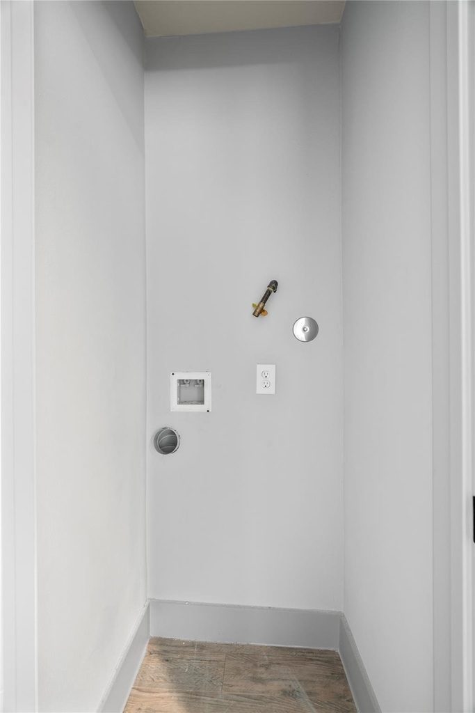 305 Roberts Street - Photo 4