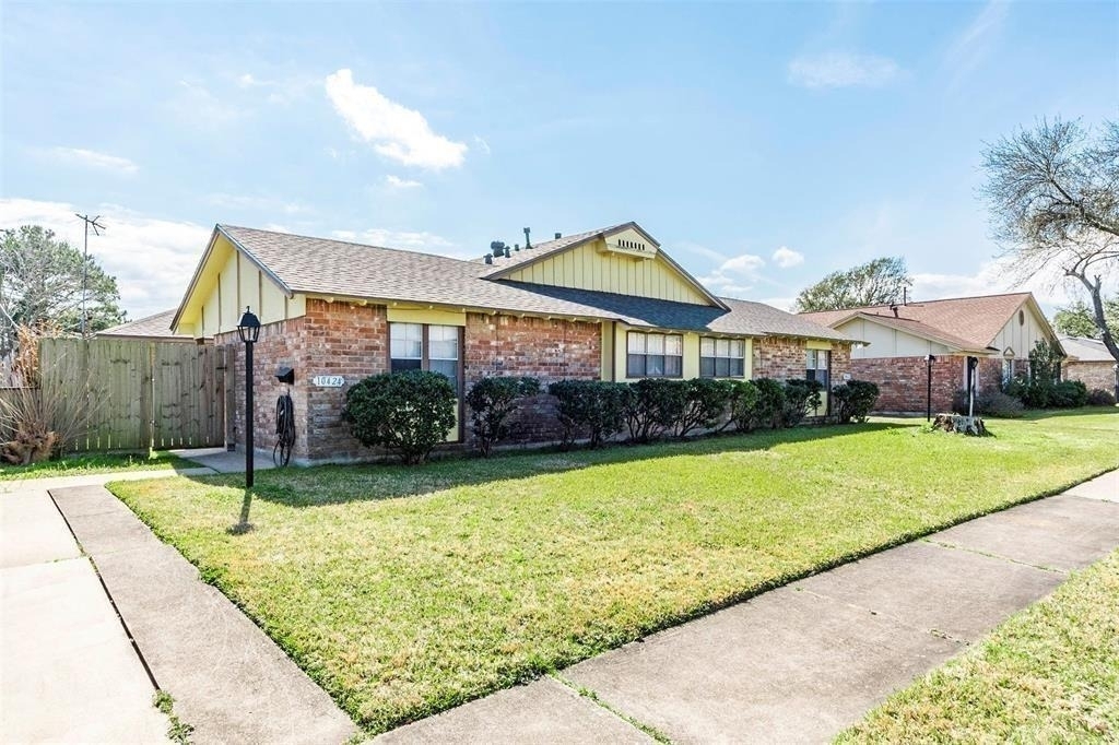 10424 Belfast Road - Photo 0