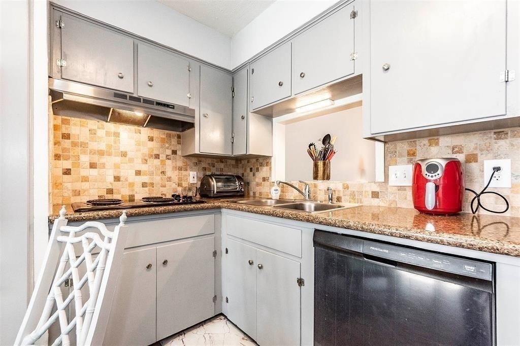 10424 Belfast Road - Photo 12