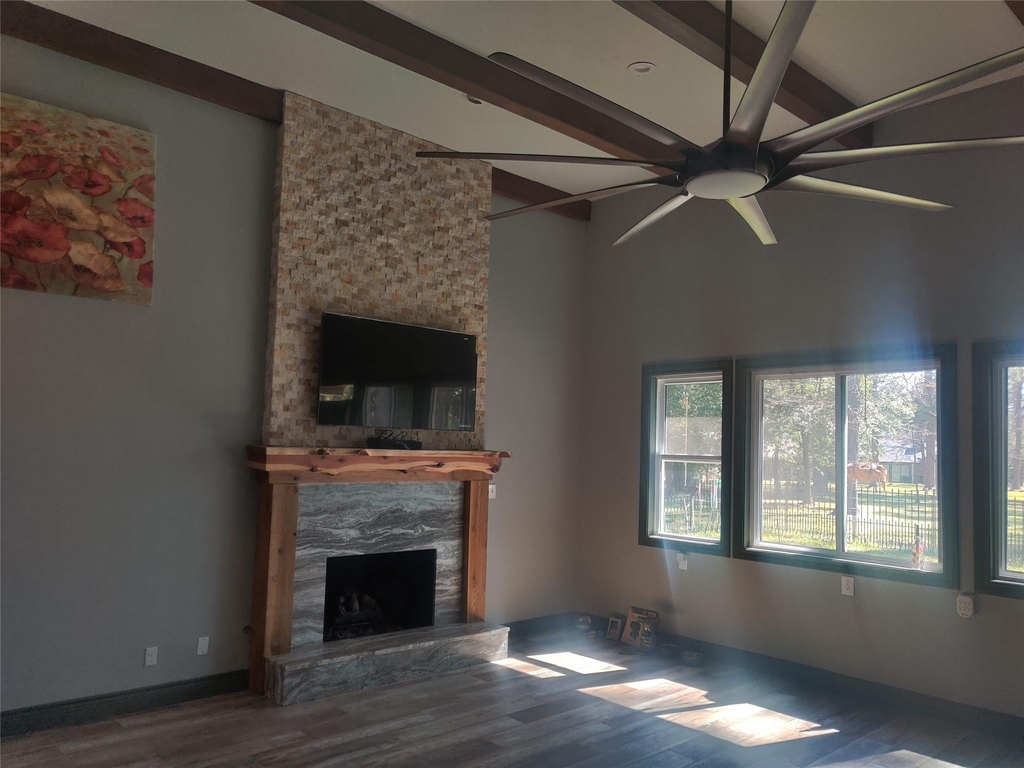 644 Durham Drive - Photo 0